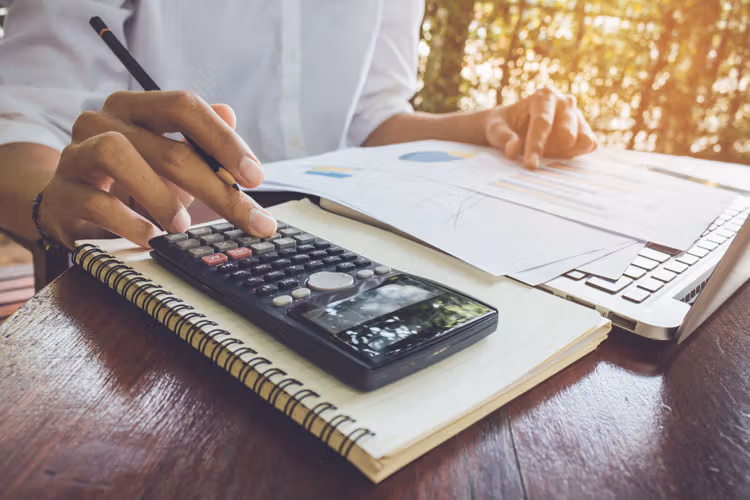 Insurance policy document management and checklist organization